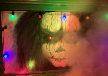 Hop Tu Naa Ghost Trains